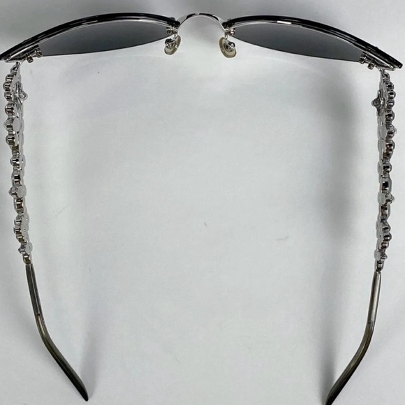 Louis Vuitton Cat eye sunglasses! Limited 2003 edition. Numbered with case&box! - Picture 9 of 9